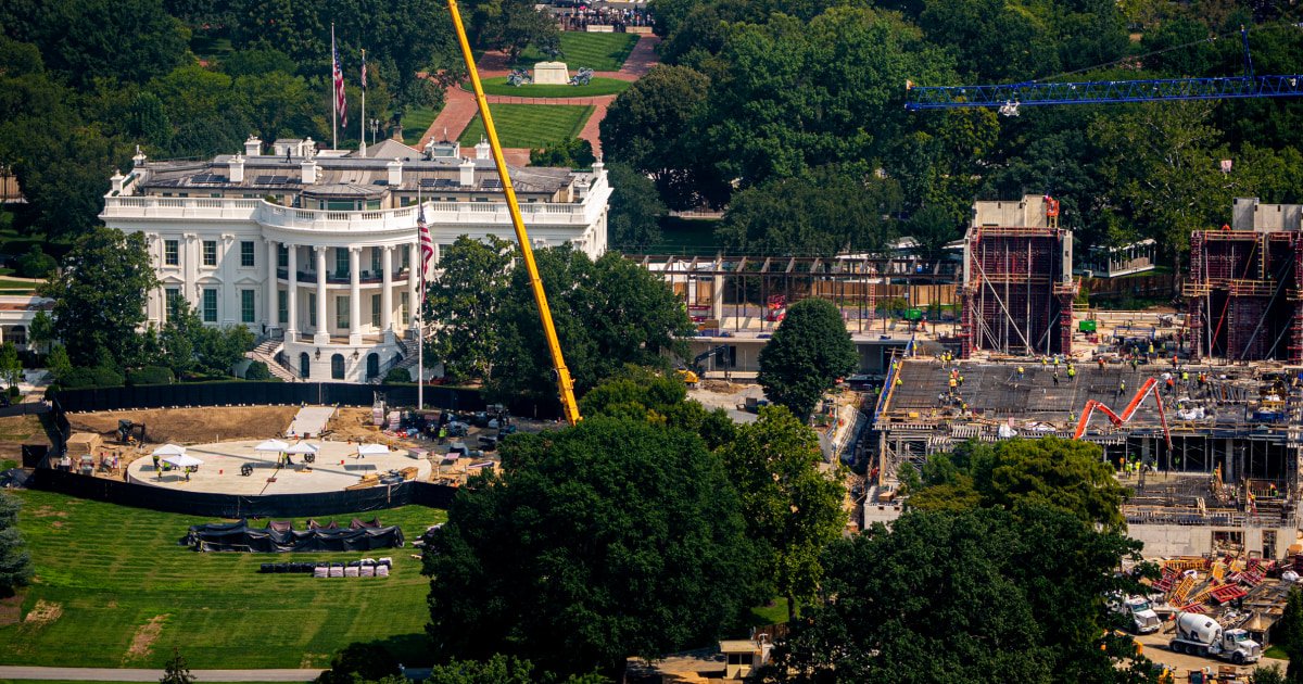 Supreme Court Halts Efforts to Stop Trump\’s White House Ballroom Construction