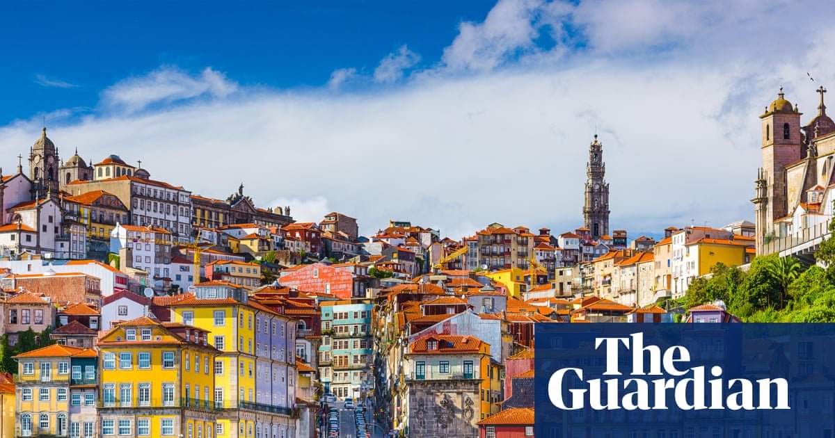 Your Vacation Pics Are Now a GPS for Scammers: AI Turns Holiday Snaps Into Bank‑Heist Clues