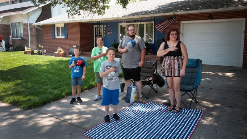 Democrats Go “Midwest‑Mad” to Reclaim Working‑Class Whites While Republicans Keep Farm Subsidies on Tap